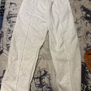Super cute Under Armor sweatpants